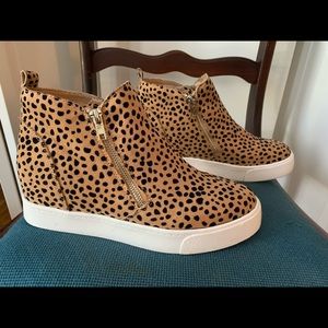 Soda Fashion Sneaker Size 9